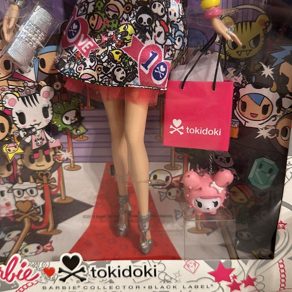 tokiedokie Barbie 10th Anniversary - Picture 3 of 11